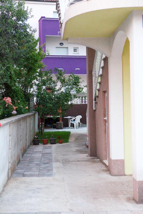 Ana Lovetovo Vodice Exterior photo