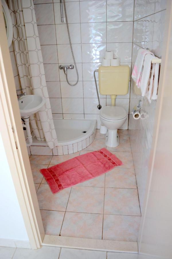 Ana Lovetovo Vodice Exterior photo